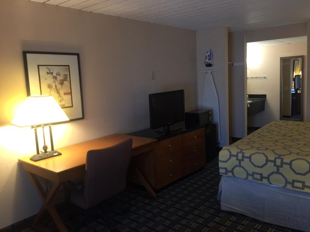 Baymont By Wyndham Knoxville I-75 Eksteriør bilde
